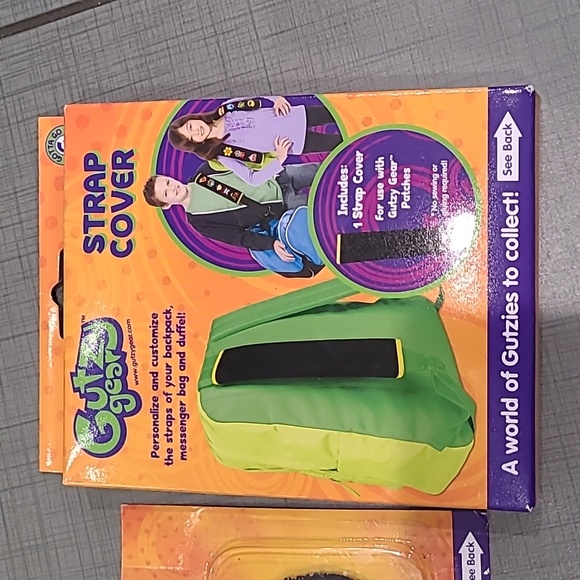 Gutzy Gear Backpack Strap Cover & Football Patch NWT - Picture 2 of 5